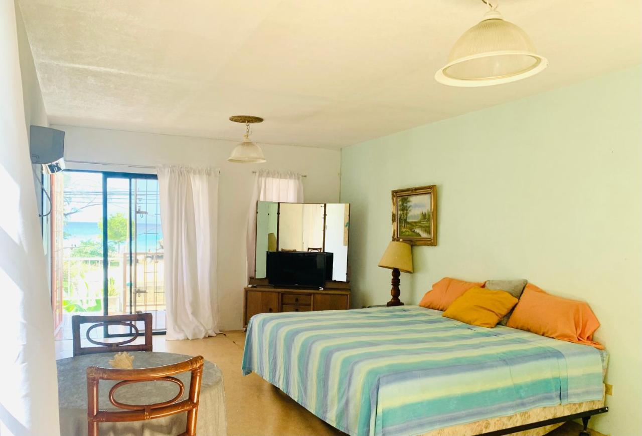 Ocean View Apartments Bridgetown Esterno foto