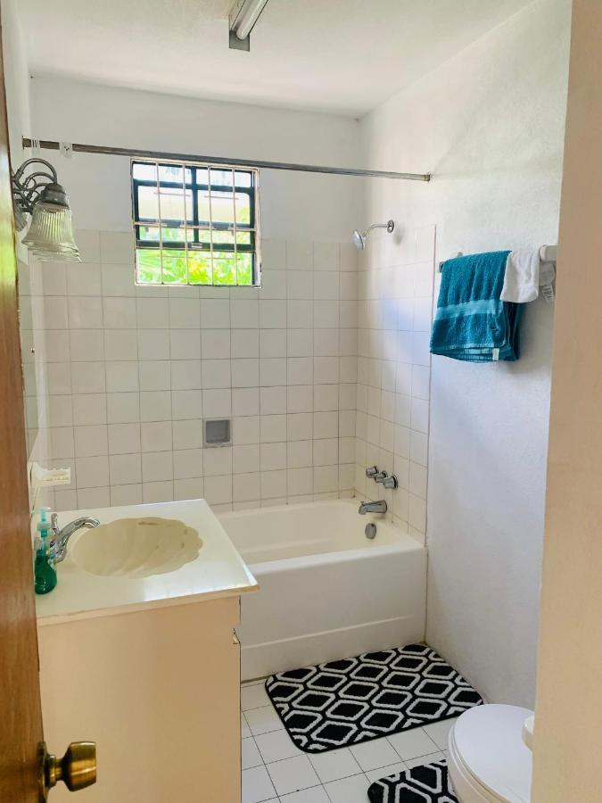 Ocean View Apartments Bridgetown Esterno foto