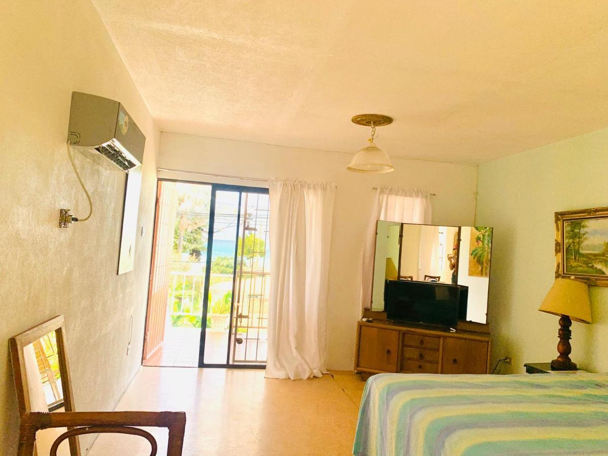 Ocean View Apartments Bridgetown Esterno foto
