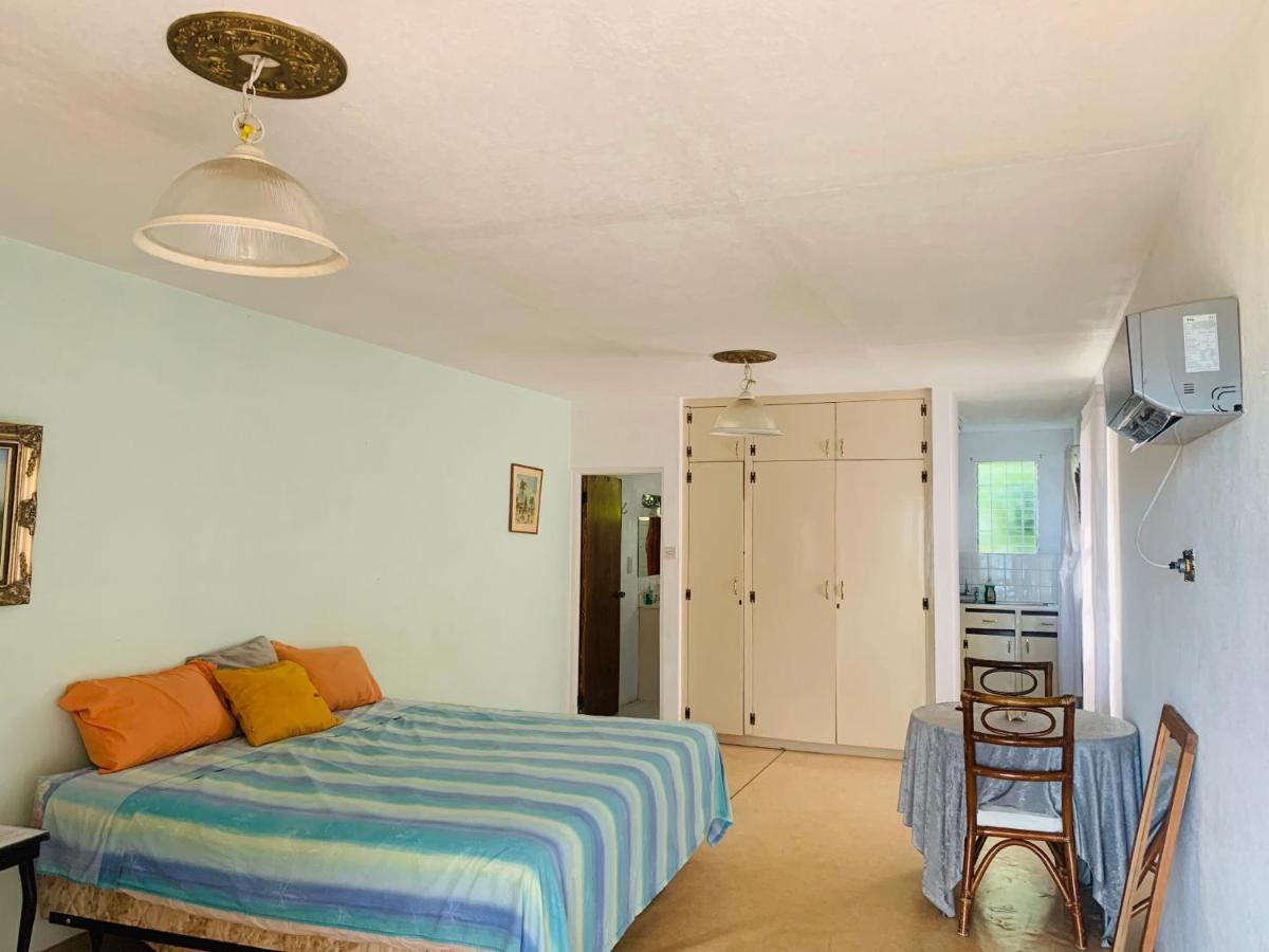 Ocean View Apartments Bridgetown Esterno foto