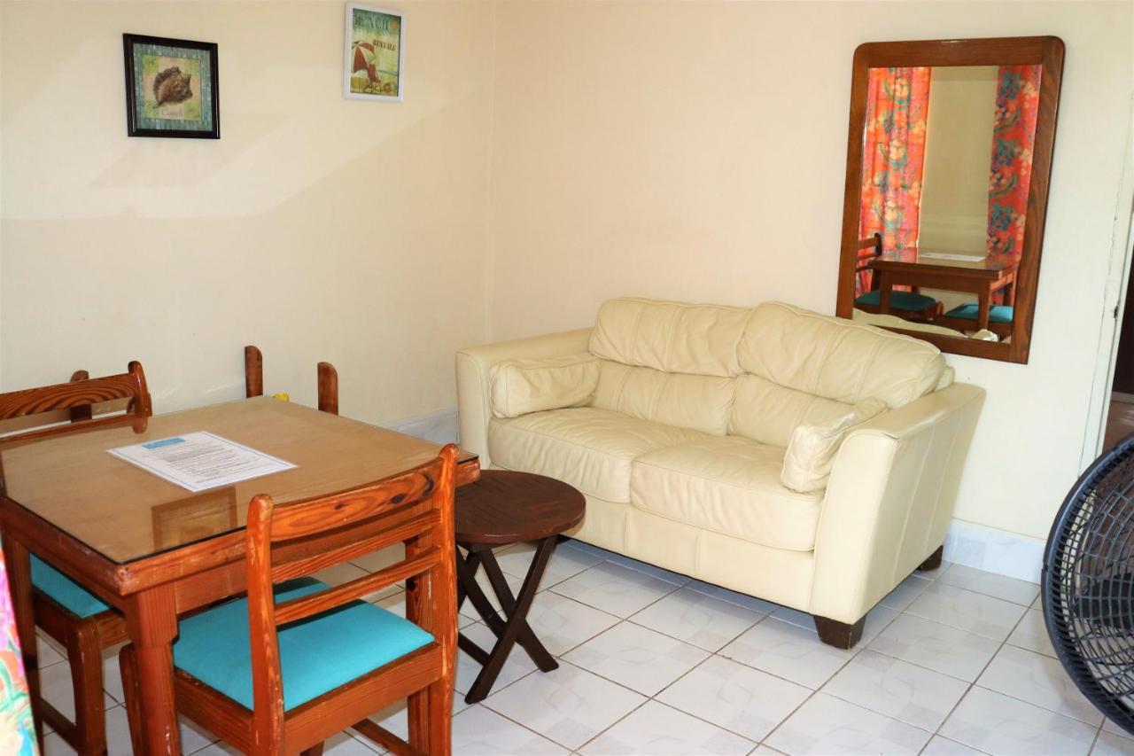 Ocean View Apartments Bridgetown Esterno foto