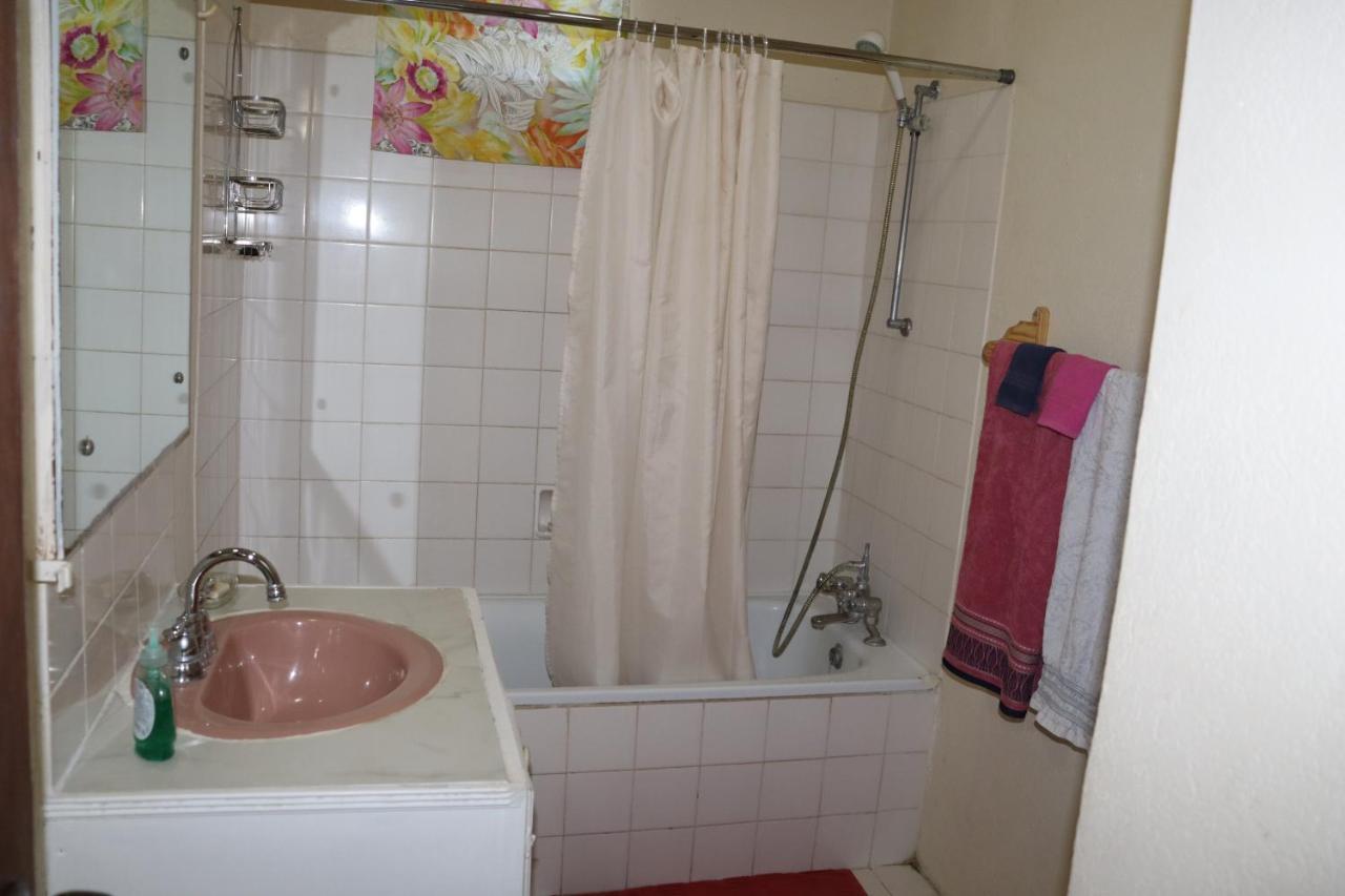 Ocean View Apartments Bridgetown Esterno foto
